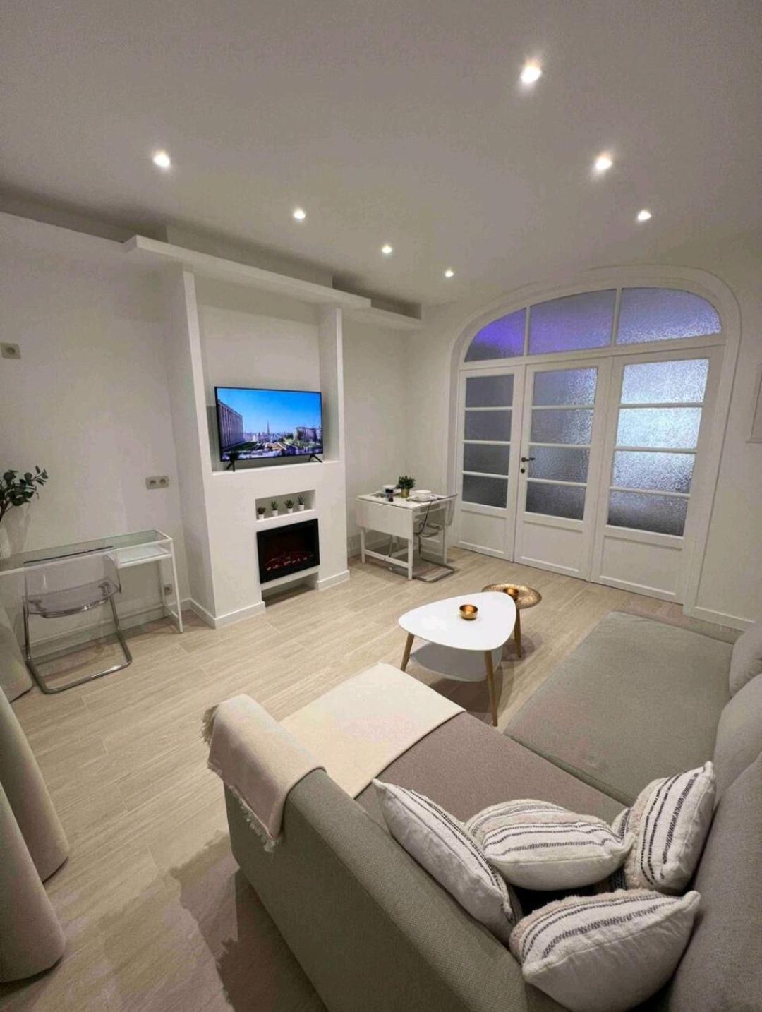 Sublime Calme Cosy & Jacuzzi Lejlighed *